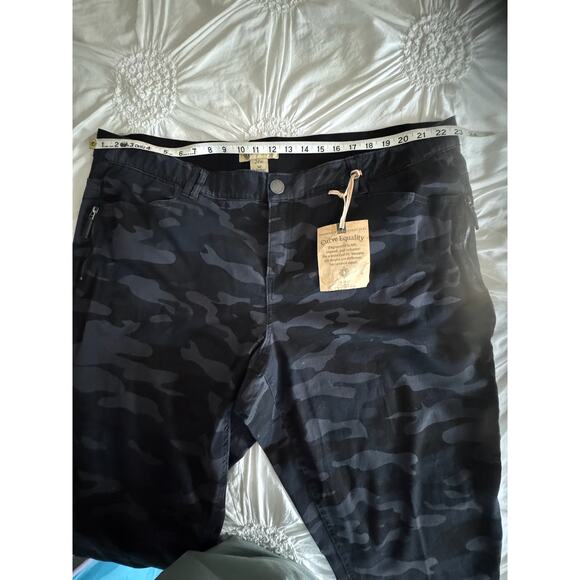 Democracy Ankle Jeans Sz 24w NWT Women Ab Technology Freedom Blue Camo Pants - Picture 8 of 12